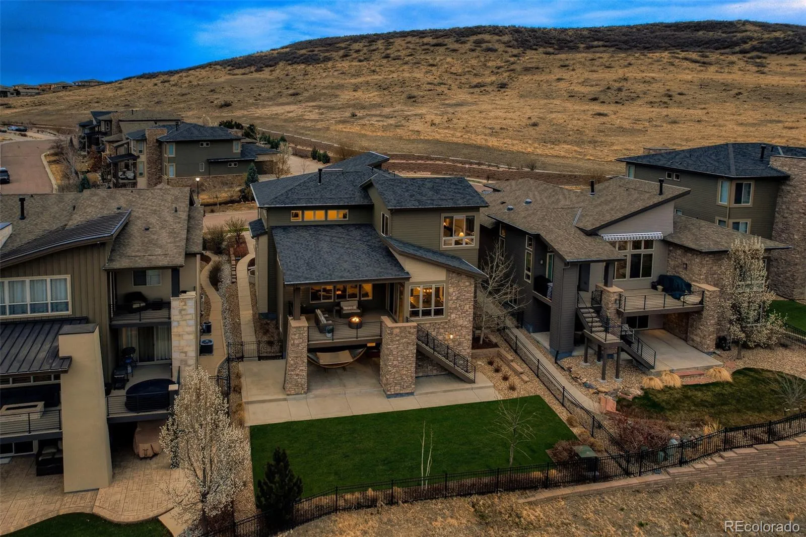 04012026185129 1600 40