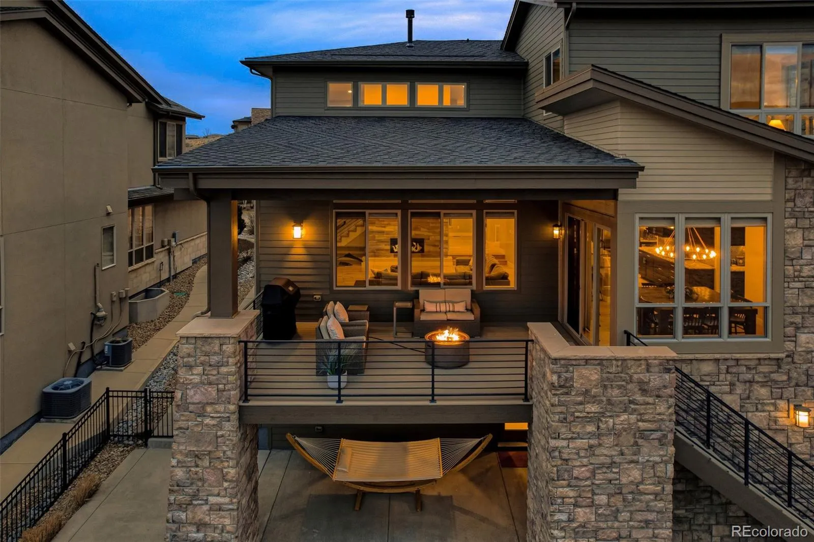 04012026185129 1600 42