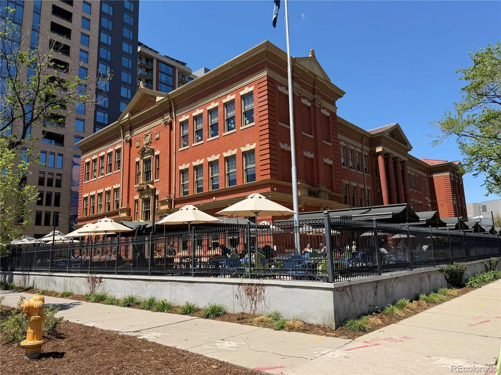 1050 Cherokee Street #210 Denver CO 80204 MLS #REC8723588 05092026024523 1600 33