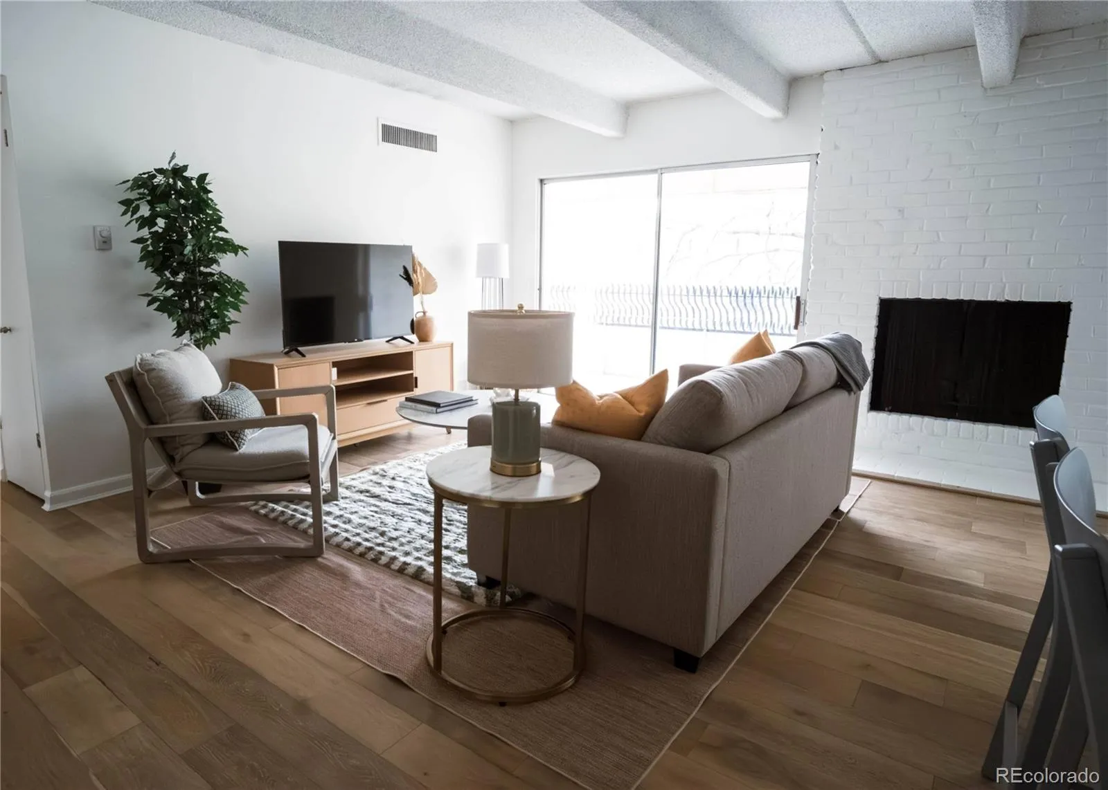 04162026143715 1600 12