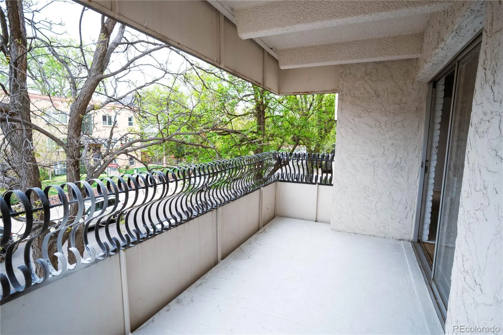 04162026143715 1600 25