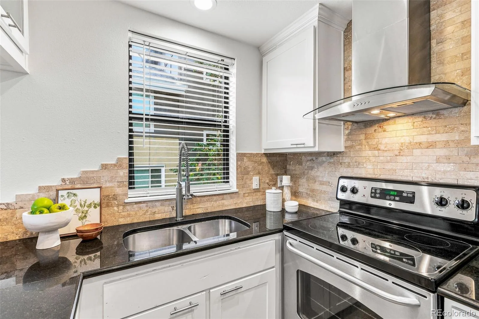 2102 W 31st Avenue Denver CO 80211 | MLS #REC8732861 08122026230523 1600 23