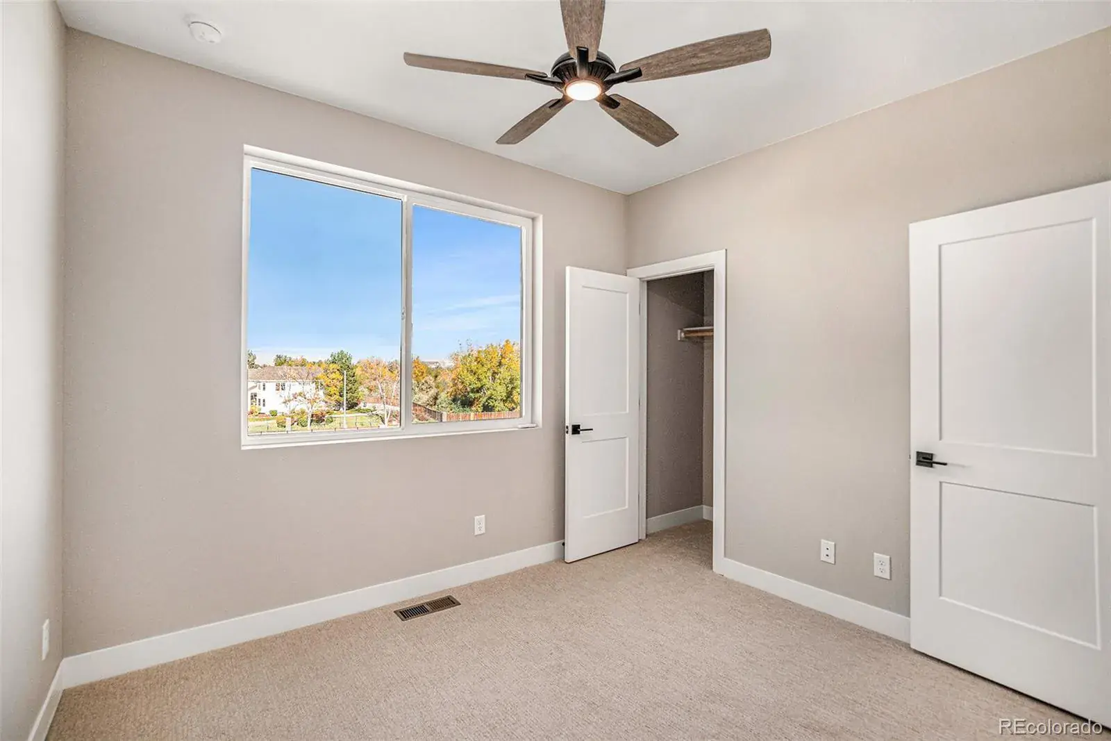 11082025020226 1600 12