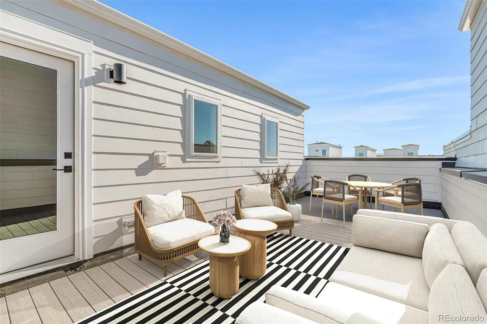 11082025020226 1600 14