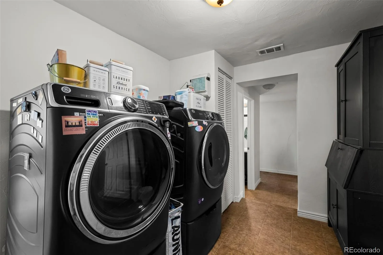 6781 Hooker Street Denver CO 80221 | MLS #REC8736542 06132026142205 1600 12