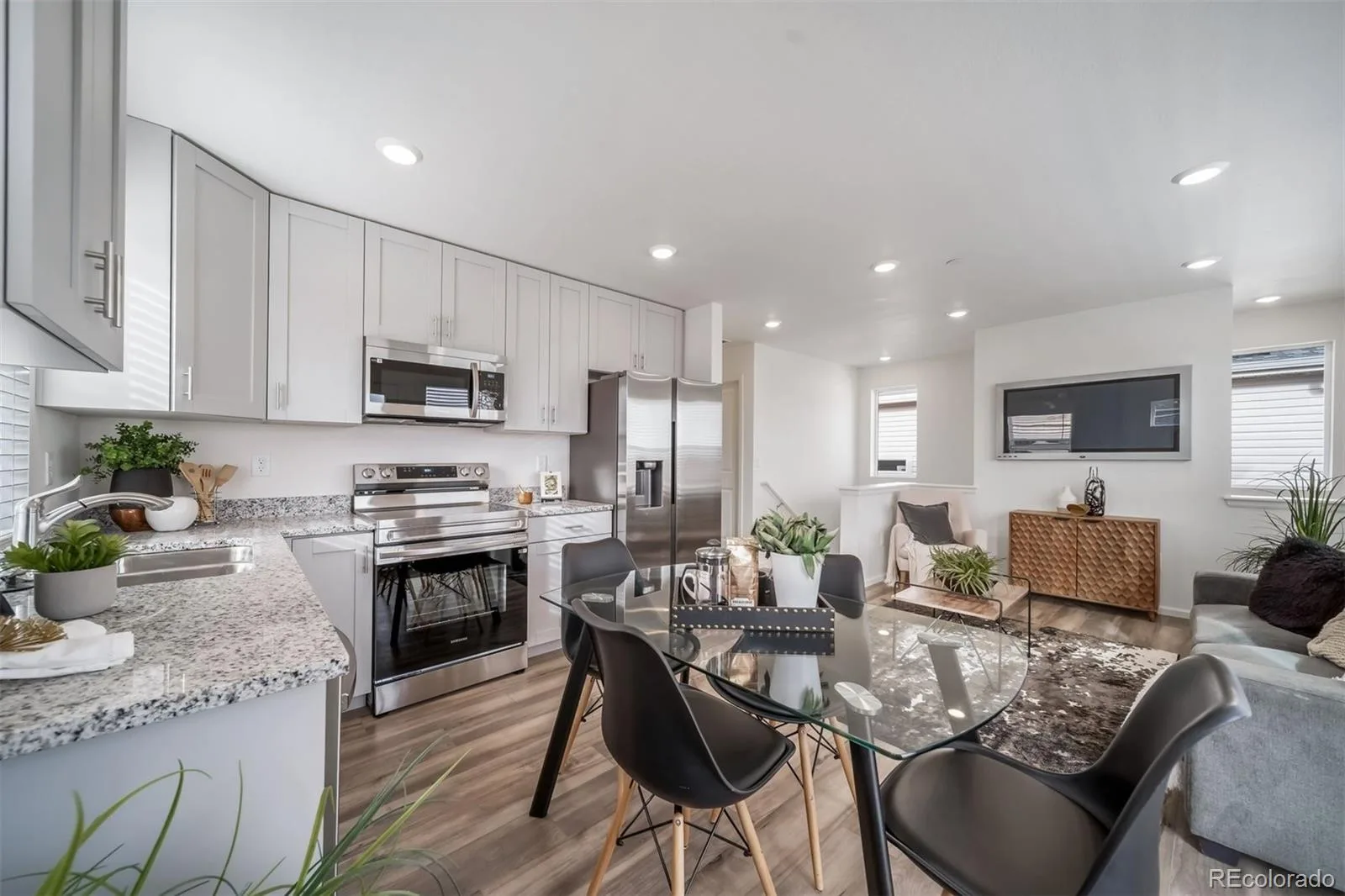 10070 Revere Court Commerce City CO 80022 | MLS #REC8736551 06252026014403 1600 18
