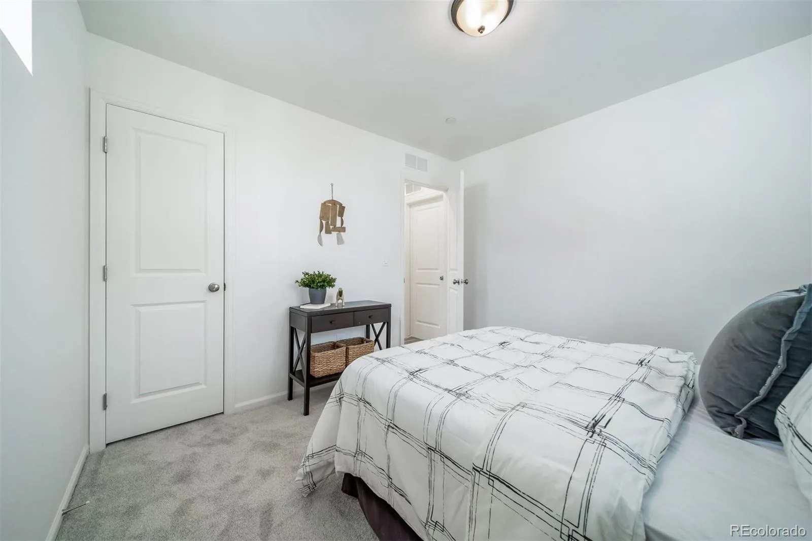 10070 Revere Court Commerce City CO 80022 | MLS #REC8736551 06252026014403 1600 26