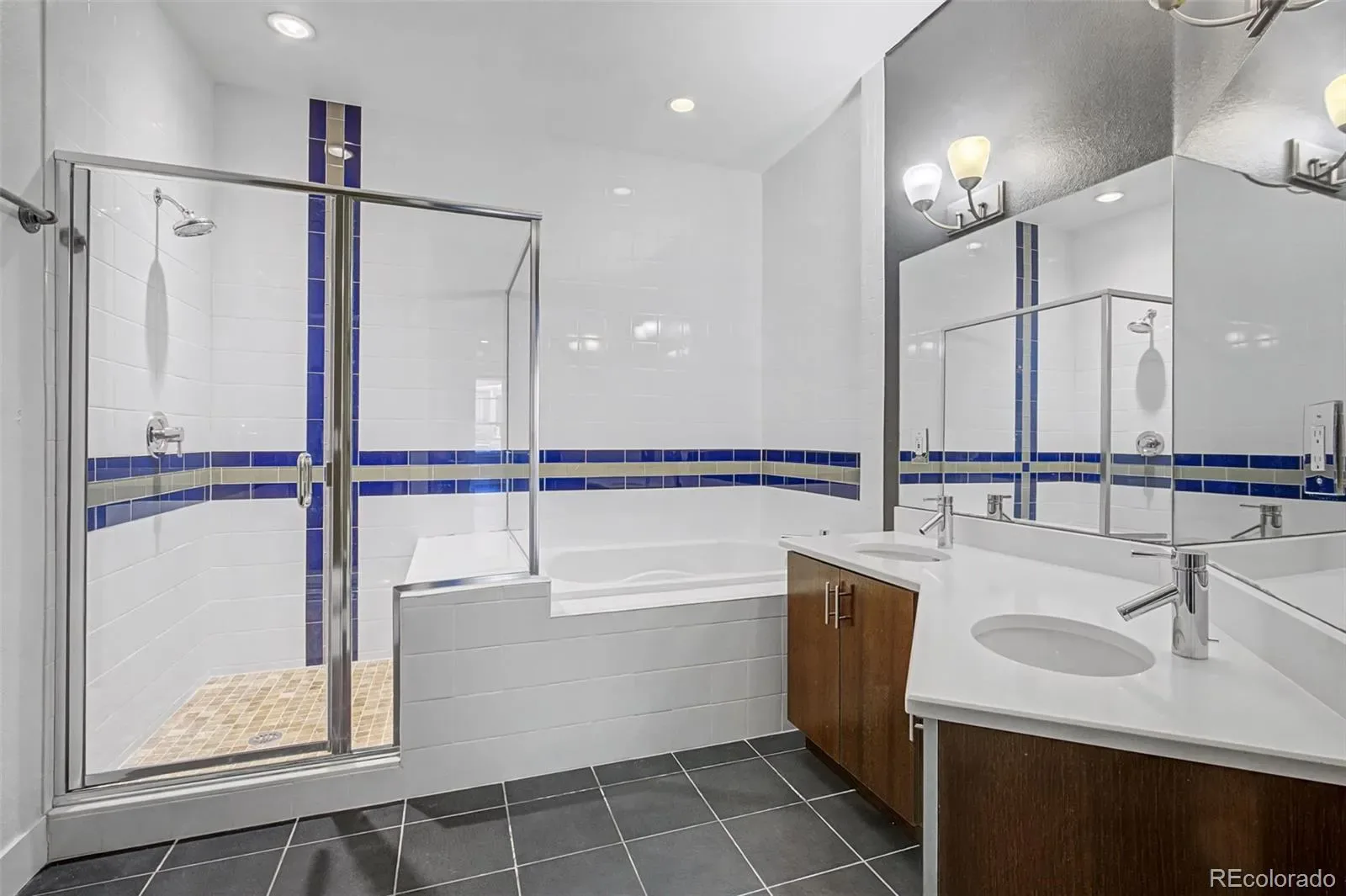 03262026005116 1600 11