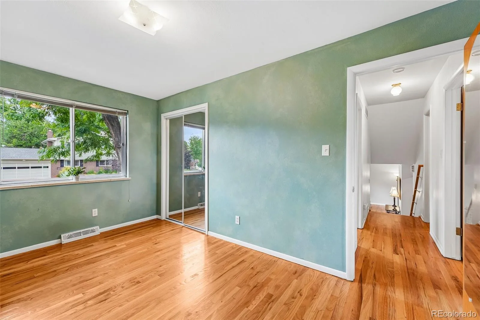 2720 S Chase Way Denver CO 80227 MLS #REC8737363 07152026084443 1600 24