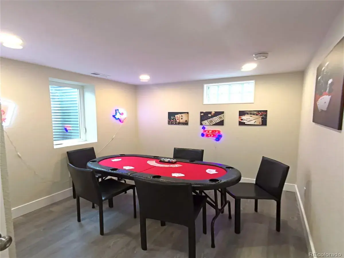 10312025234021 1200 40