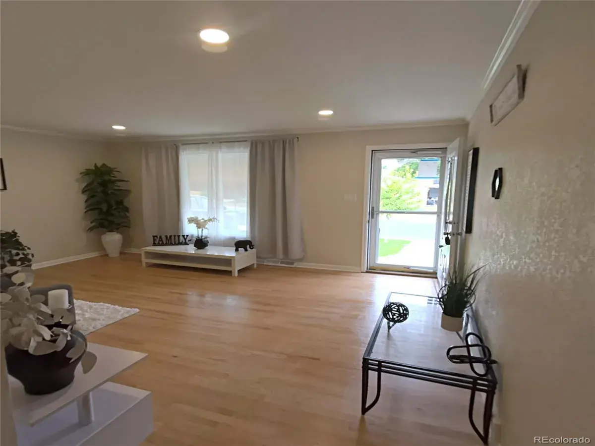 10312025234021 1200 6