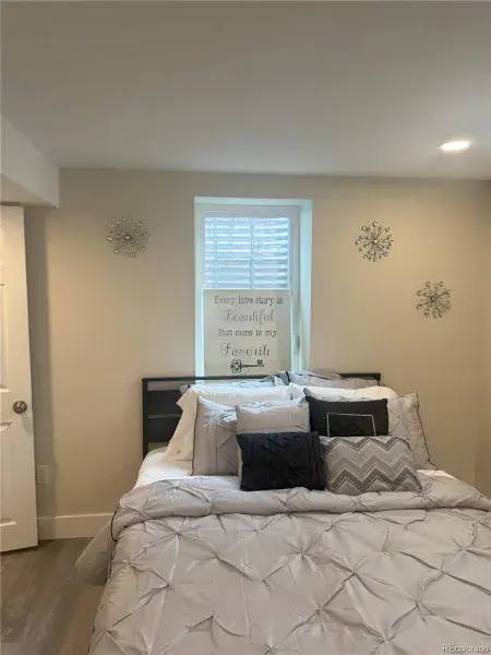 10312025234021 800 48