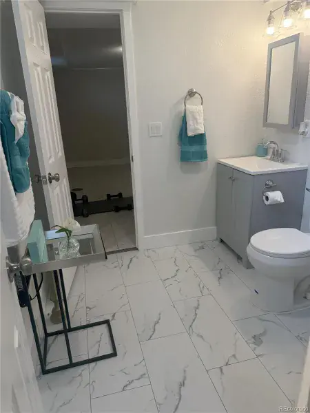 10312025234021 800 49