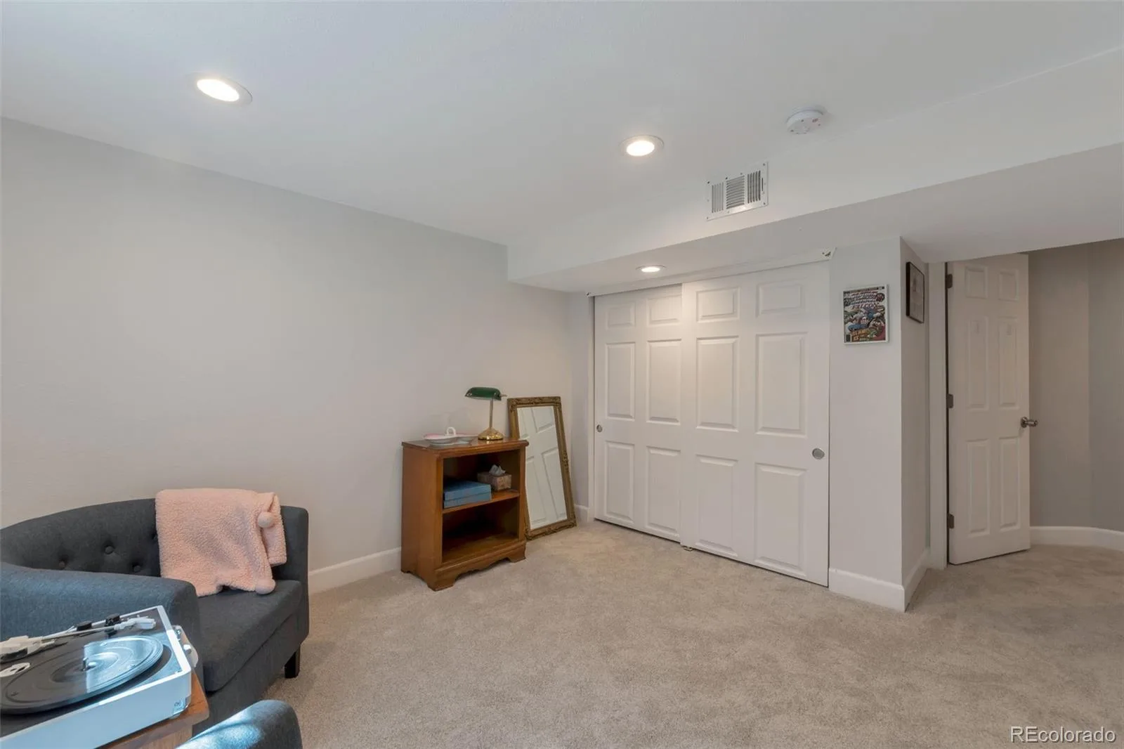 3117 S Monaco Circle Denver CO 80222 | MLS #REC8740116 07222026164324 1600 22