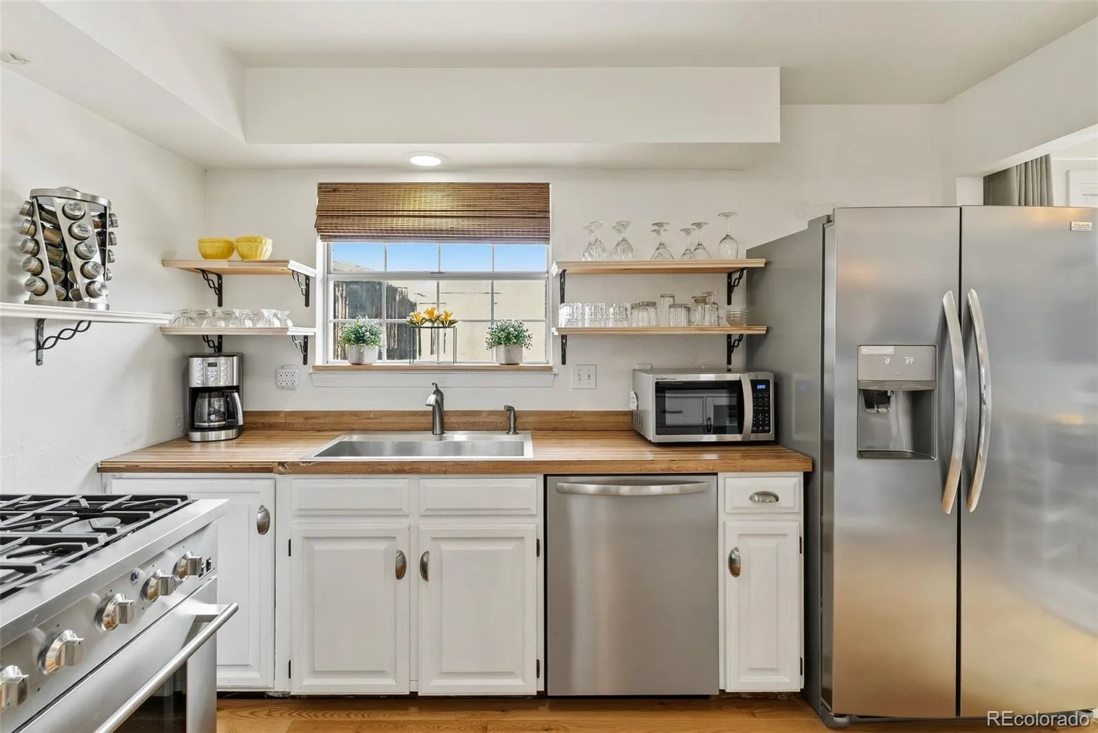 8651 E Amherst Drive #D Denver CO 80231 | MLS #REC8741259 09172026165944 1600 4