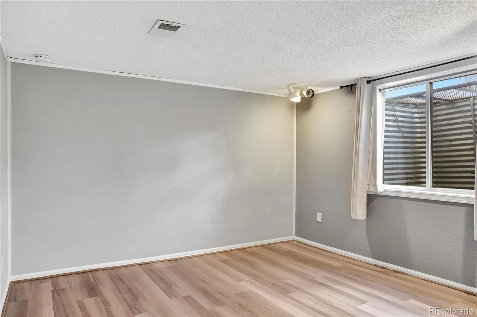 8031 Stuart Street Westminster CO 80031 | MLS #REC8742617 08292026161300 1600 21