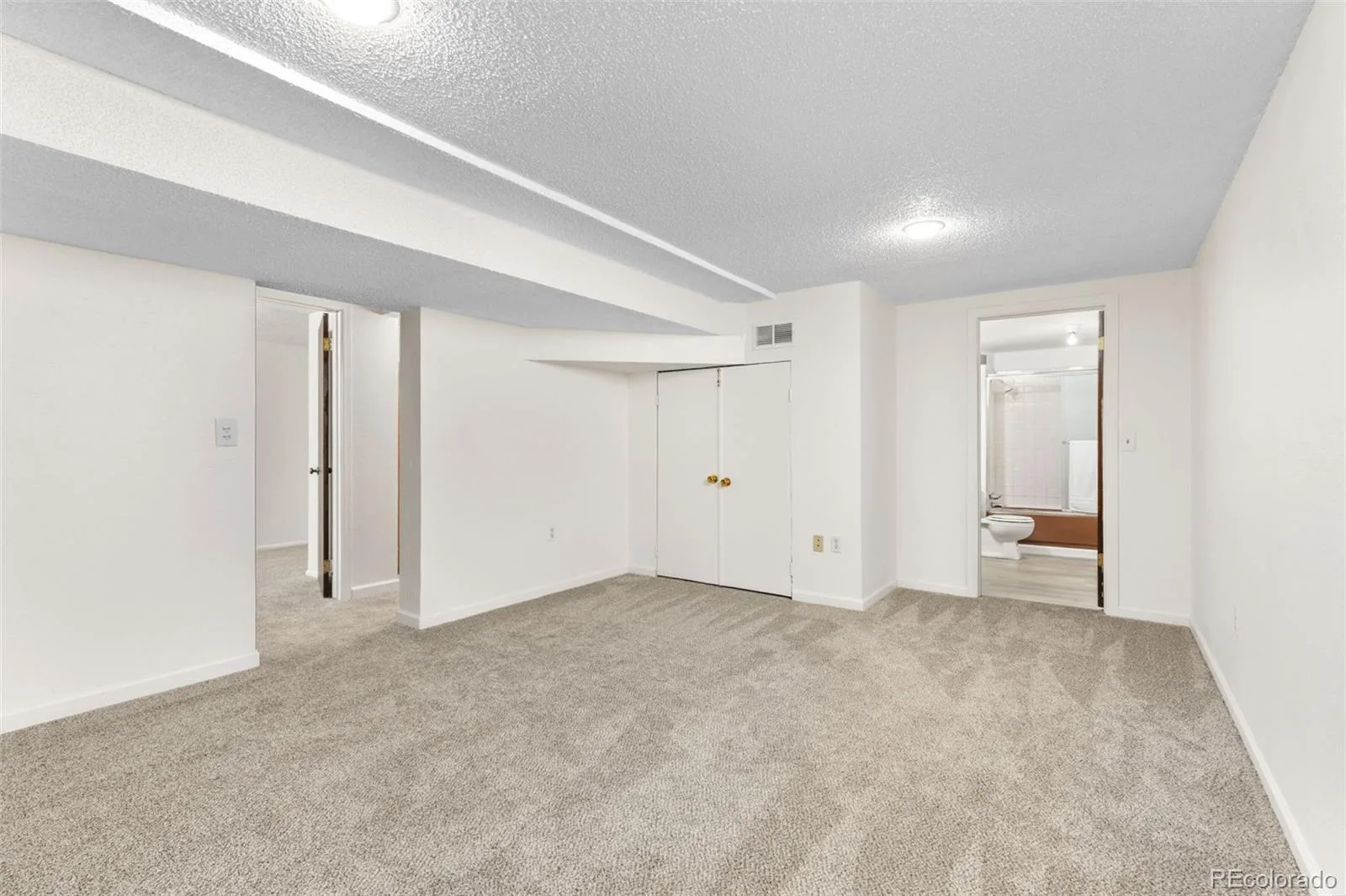 4610 S Kalispell Way Aurora CO 80015 MLS #REC8743739 06082026210524 1600 26