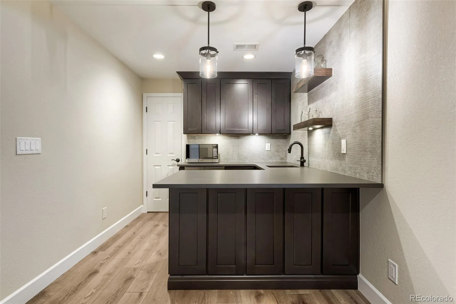 10283 Bentwood Lane Littleton CO 80126 | MLS #REC8743933 08062026153128 1600 15