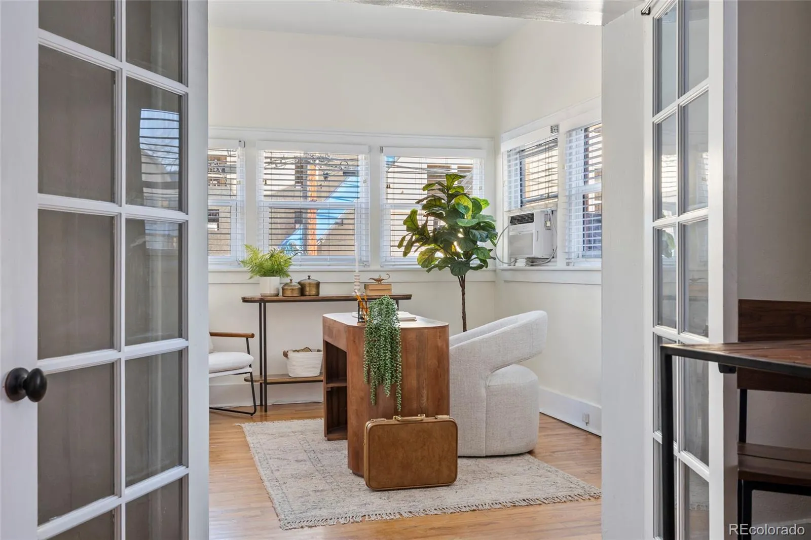 04032026232905 1600 13