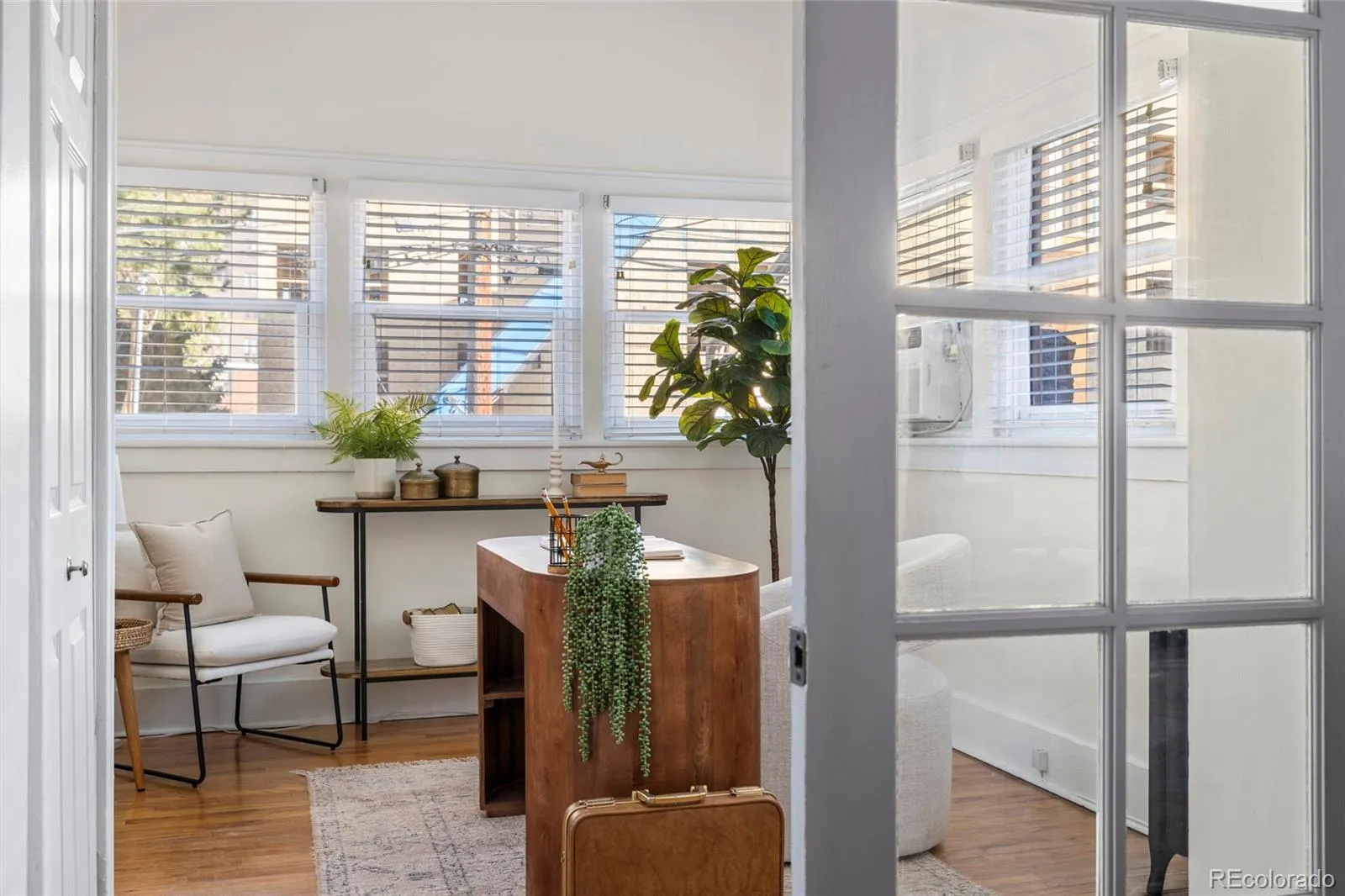 04032026232905 1600 14