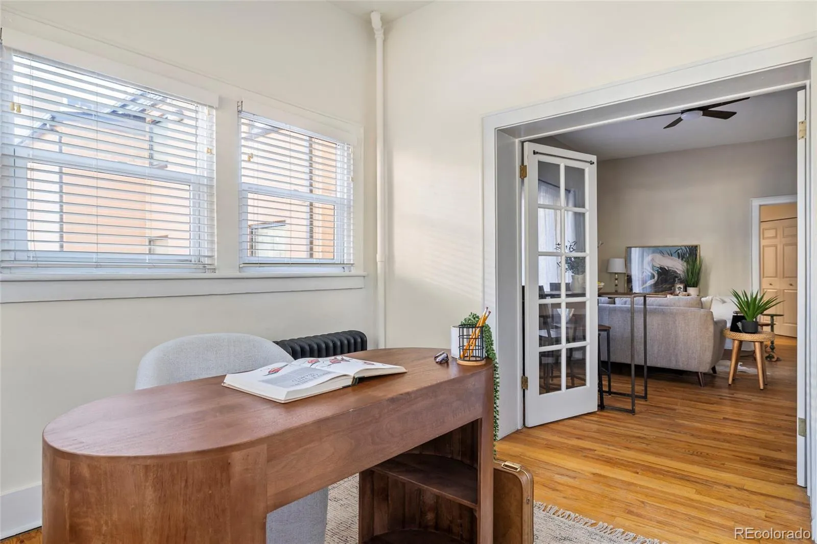 04032026232905 1600 16