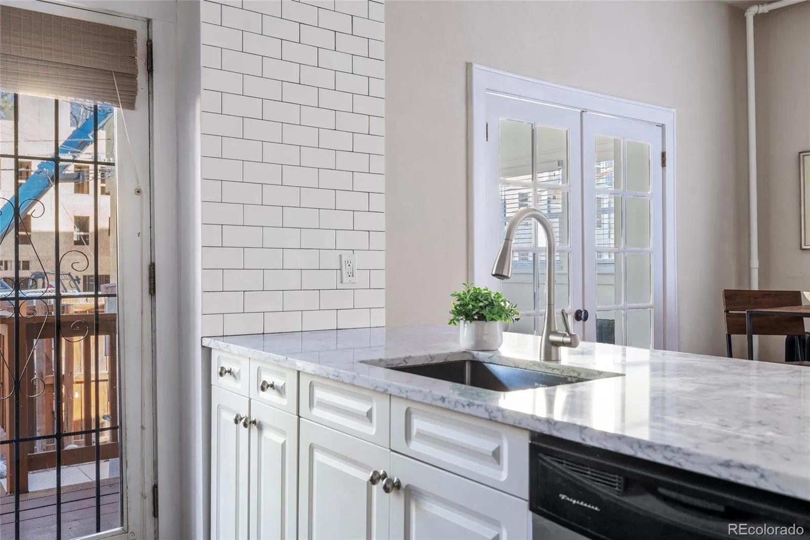 04032026232905 1600 26