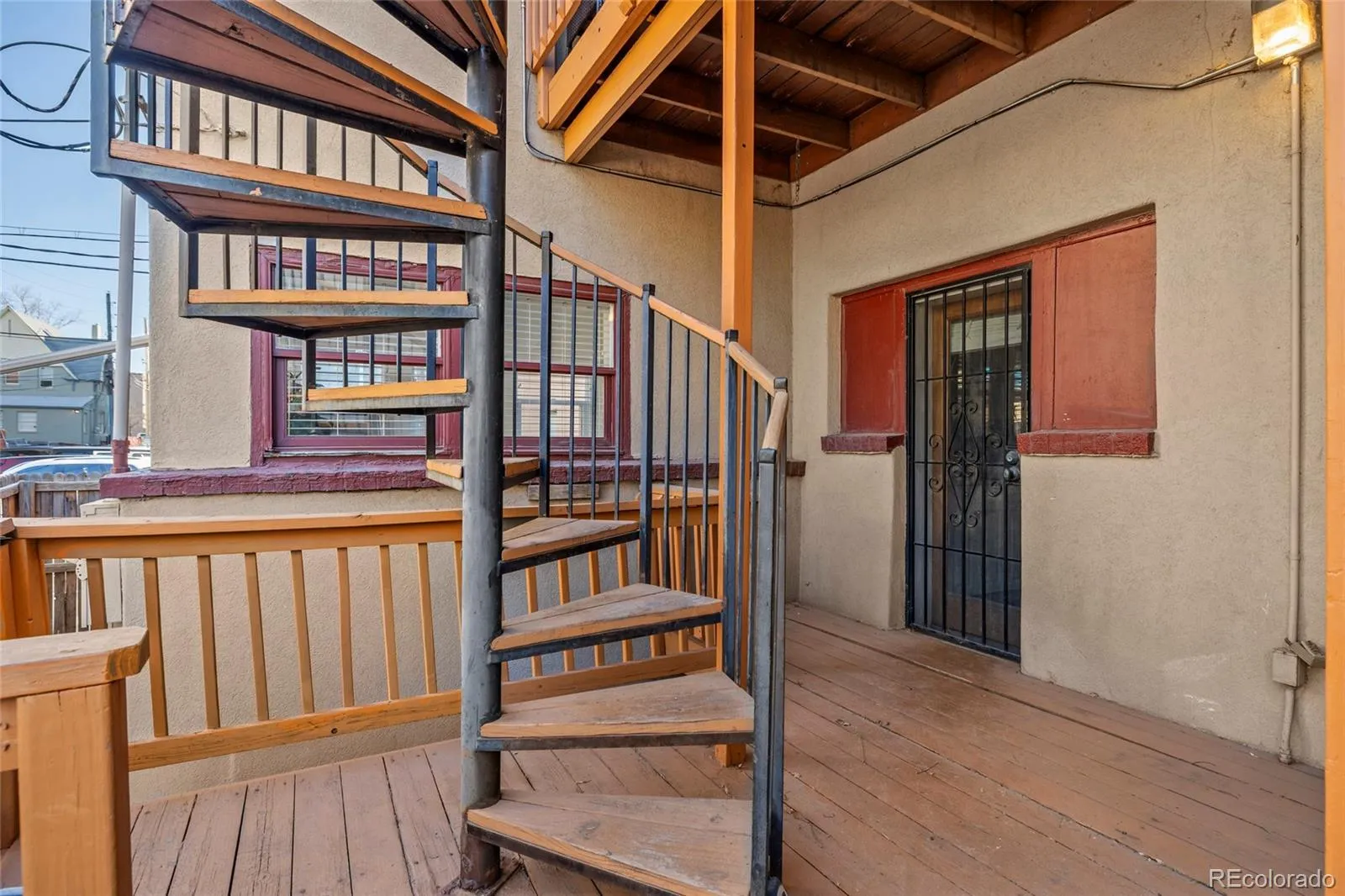 04032026232905 1600 28