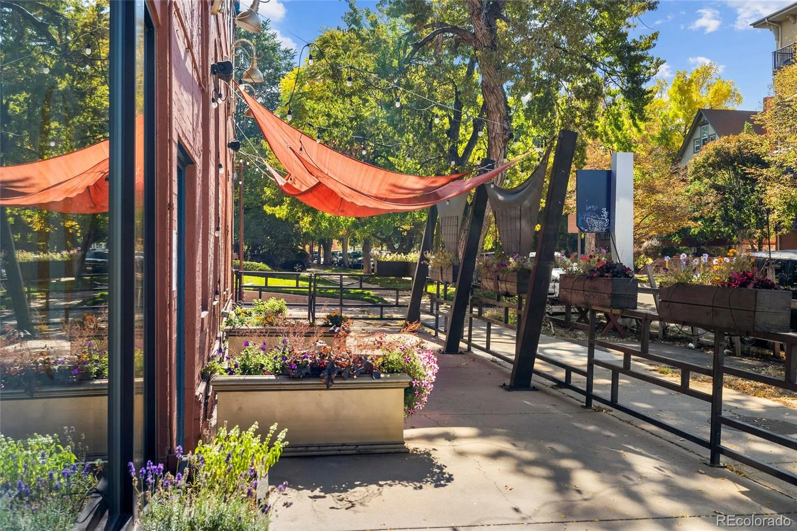 04032026232905 1600 37