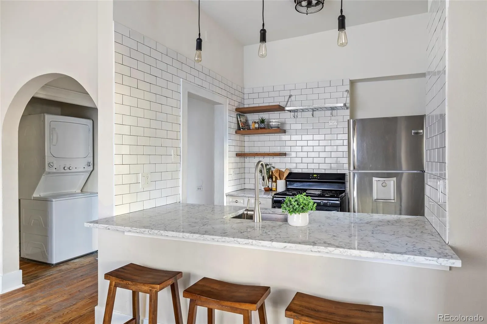 04032026232905 1600 6