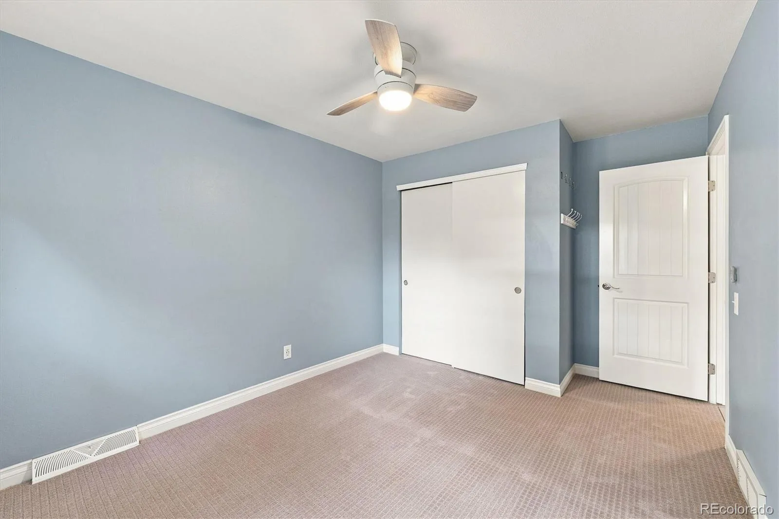 11127 W Wildhorse Peak Littleton CO 80127 | MLS #REC8749719 08142026163916 1600 22