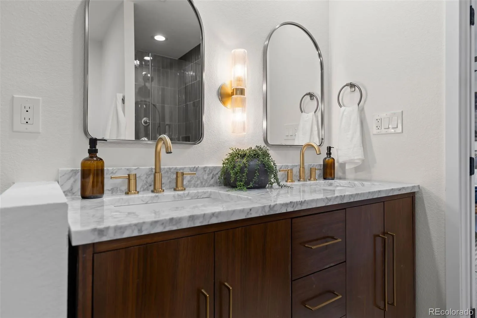 04062026231509 1600 27