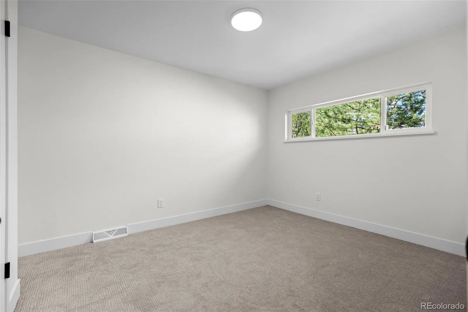 04062026231509 1600 30