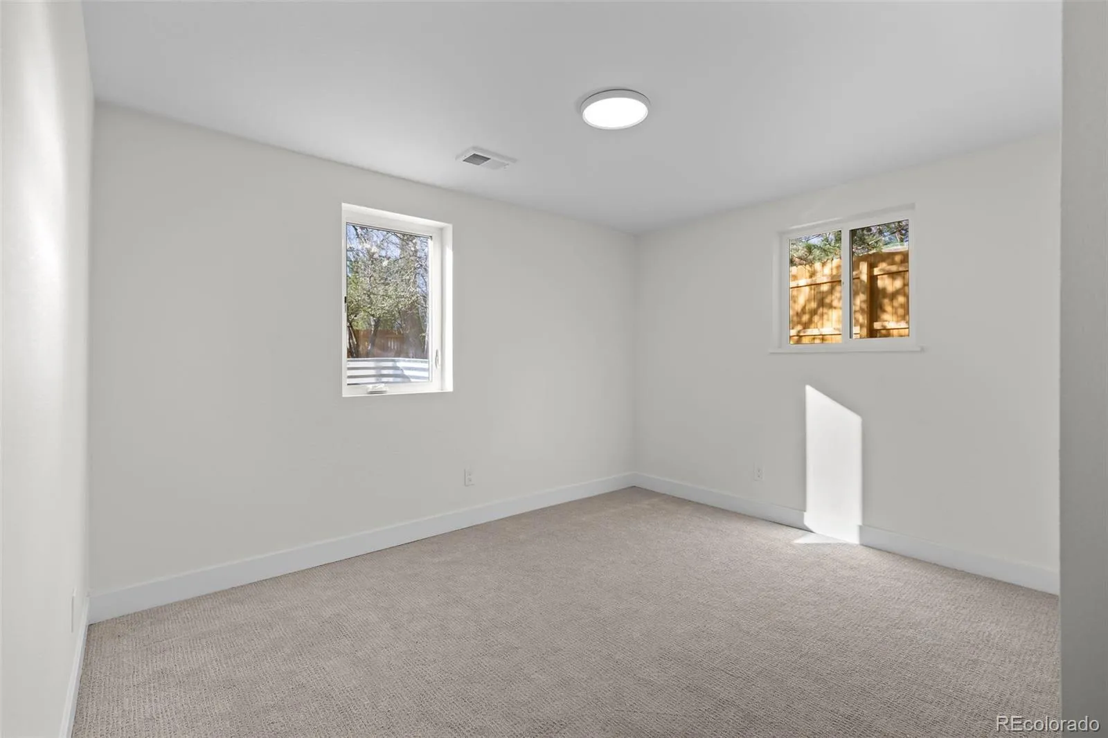 04062026231509 1600 35