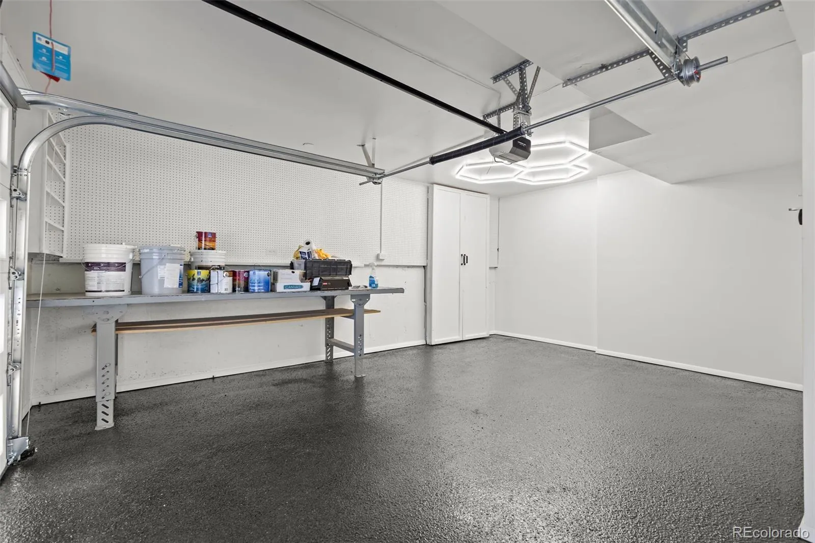 04062026231509 1600 40