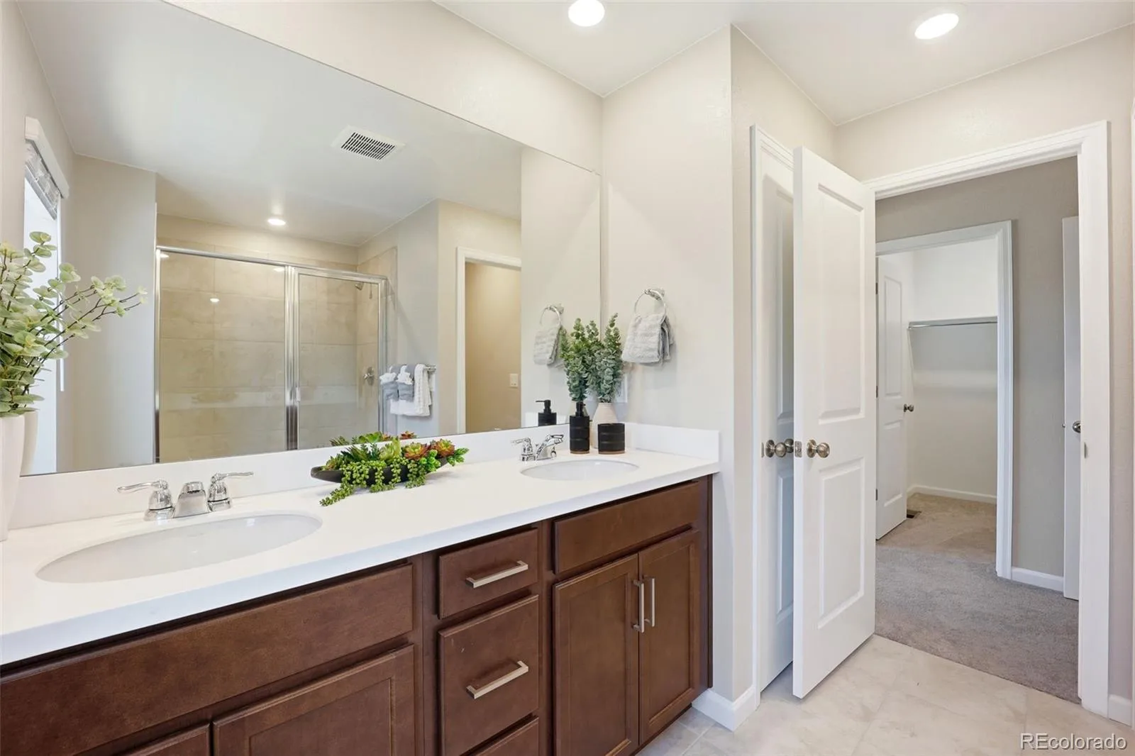 2081 Barnwood Drive Brighton CO 80601 | MLS #REC8750782 06122026202154 1600 19