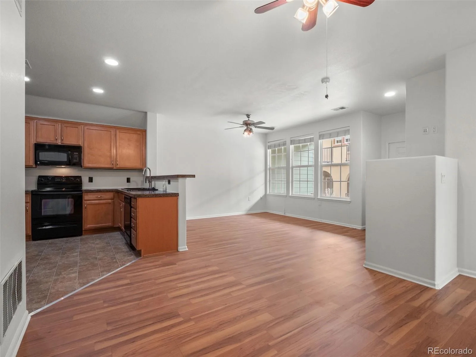 7777 E 23rd Avenue #1303 Denver CO 80238 | MLS #REC8750838 08242026193458 1600 15