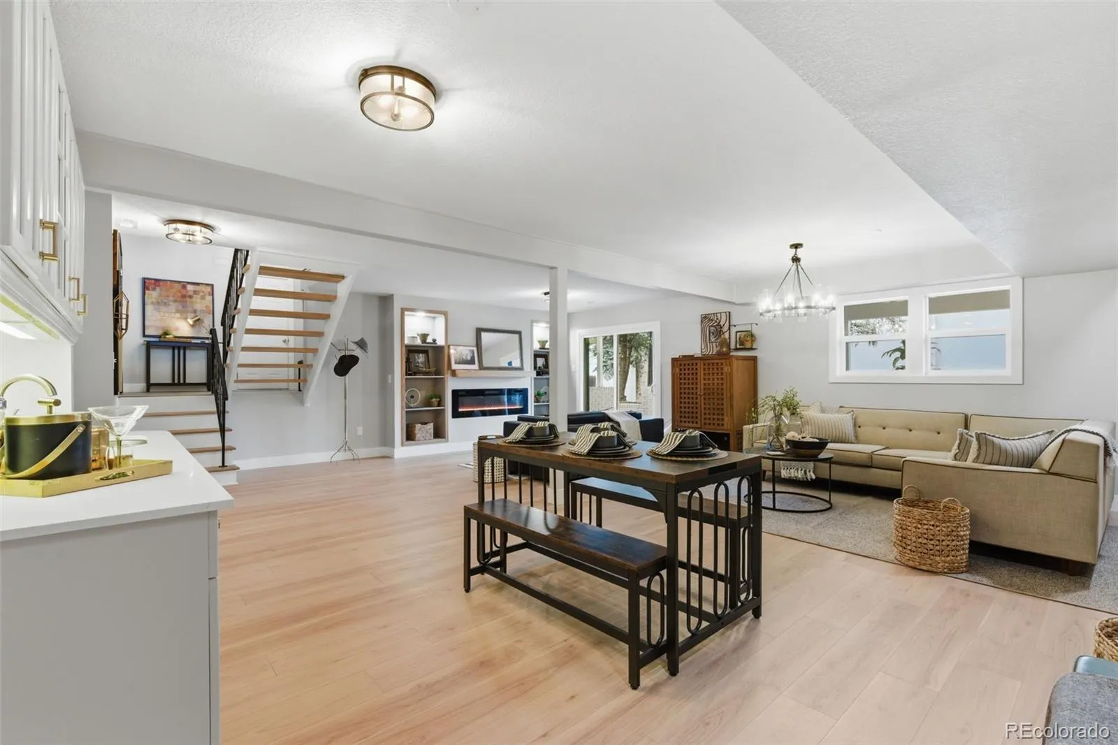 3111 S Holly Place Denver CO 80222 MLS #REC8751634 05122026161046 1600 8
