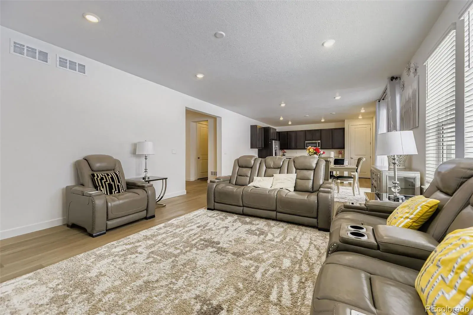 10912 Snowdon Street Parker CO 80134 MLS #REC8751904 01222026160514 1600 7