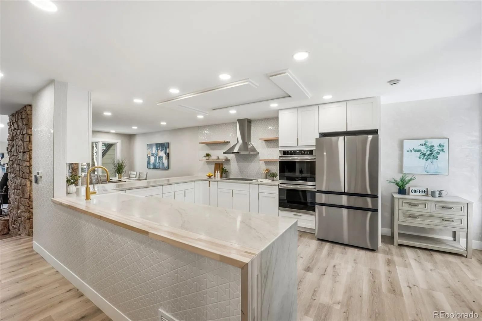 1581 W Briarwood Avenue Littleton CO 80120 MLS #REC8752126 05182026225719 1600 1