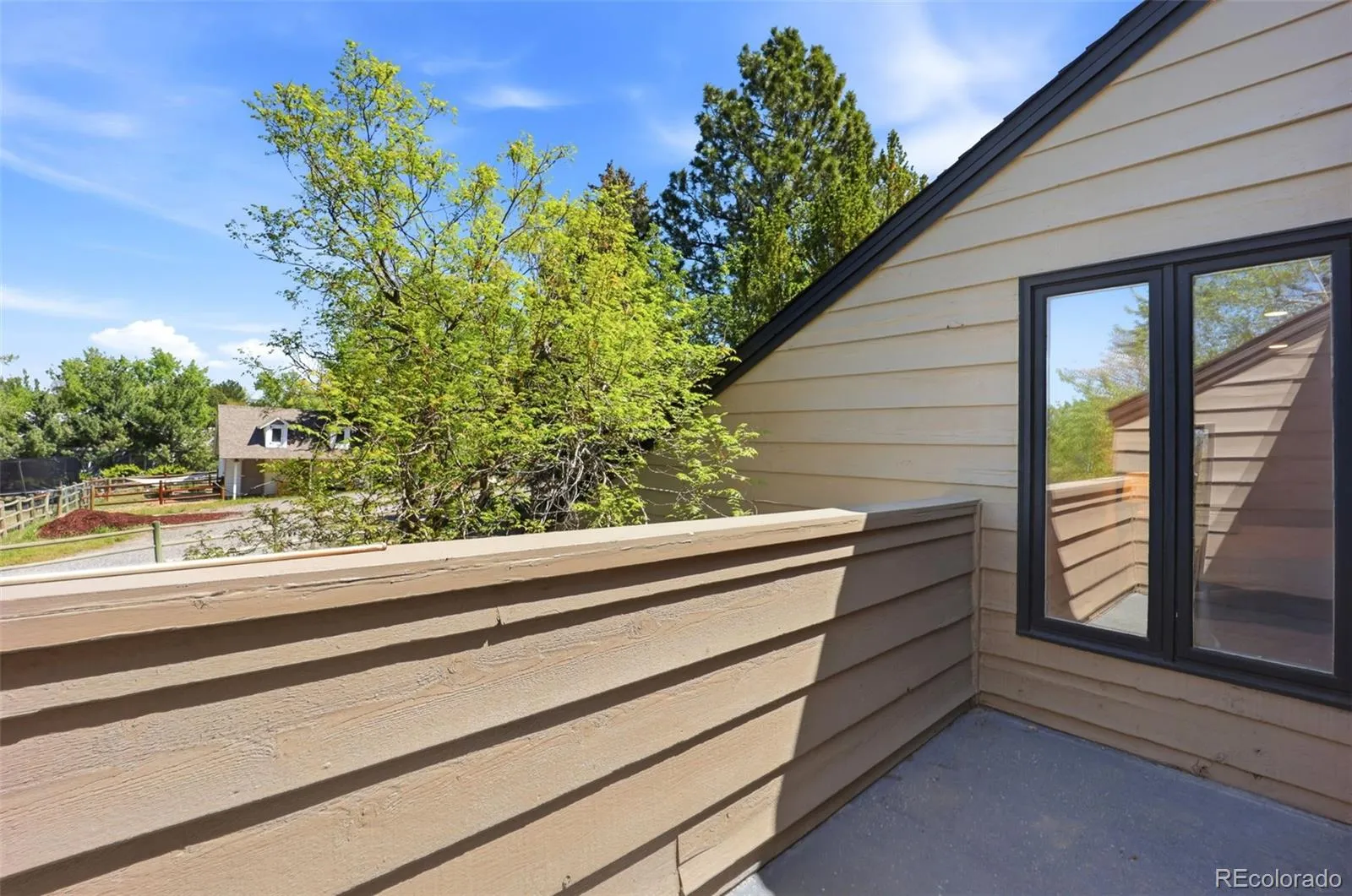 1581 W Briarwood Avenue Littleton CO 80120 MLS #REC8752126 05182026225719 1600 17