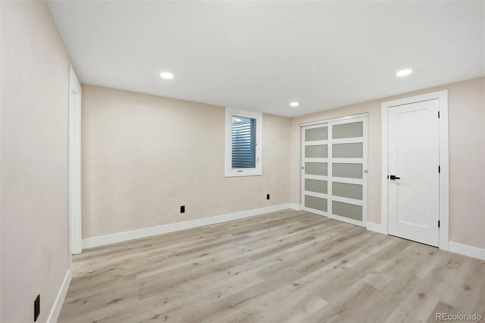 1581 W Briarwood Avenue Littleton CO 80120 MLS #REC8752126 05182026225719 1600 22