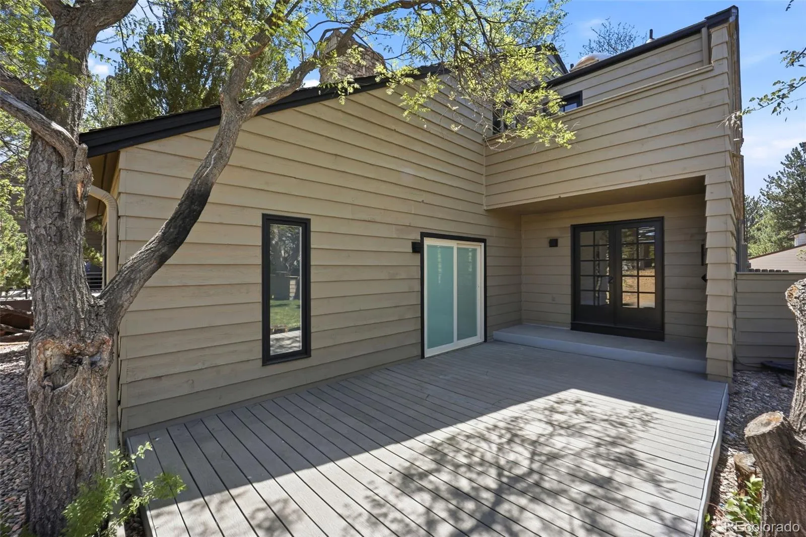 1581 W Briarwood Avenue Littleton CO 80120 MLS #REC8752126 05182026225719 1600 34
