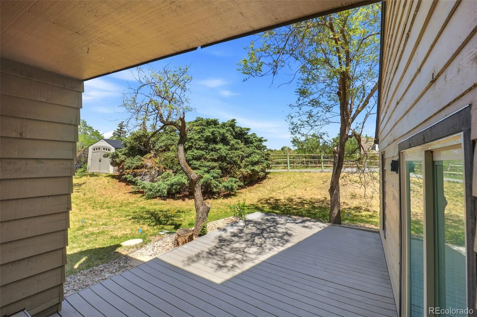 1581 W Briarwood Avenue Littleton CO 80120 MLS #REC8752126 05182026225719 1600 35