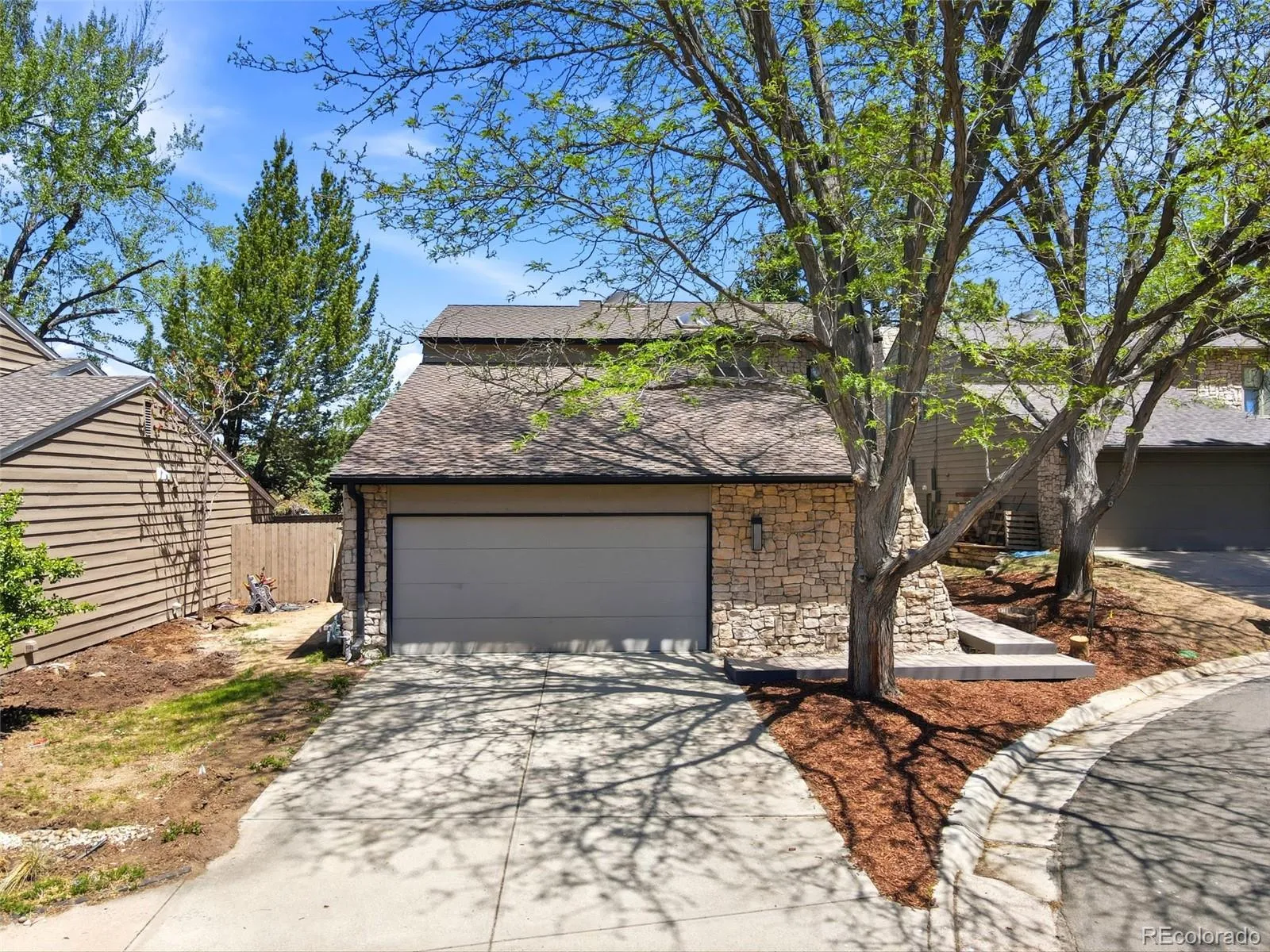 1581 W Briarwood Avenue Littleton CO 80120 MLS #REC8752126 05182026225719 1600 37