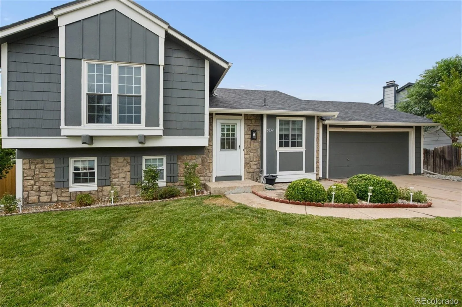 5832 S Netherland Circle Aurora CO 80015 | MLS #REC8752755 08192026181616 1600 1