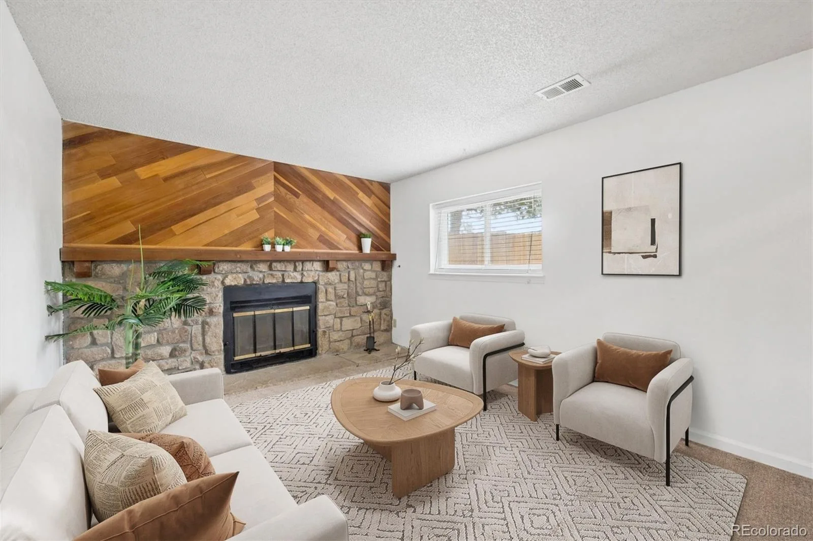 5832 S Netherland Circle Aurora CO 80015 | MLS #REC8752755 08192026181616 1600 14