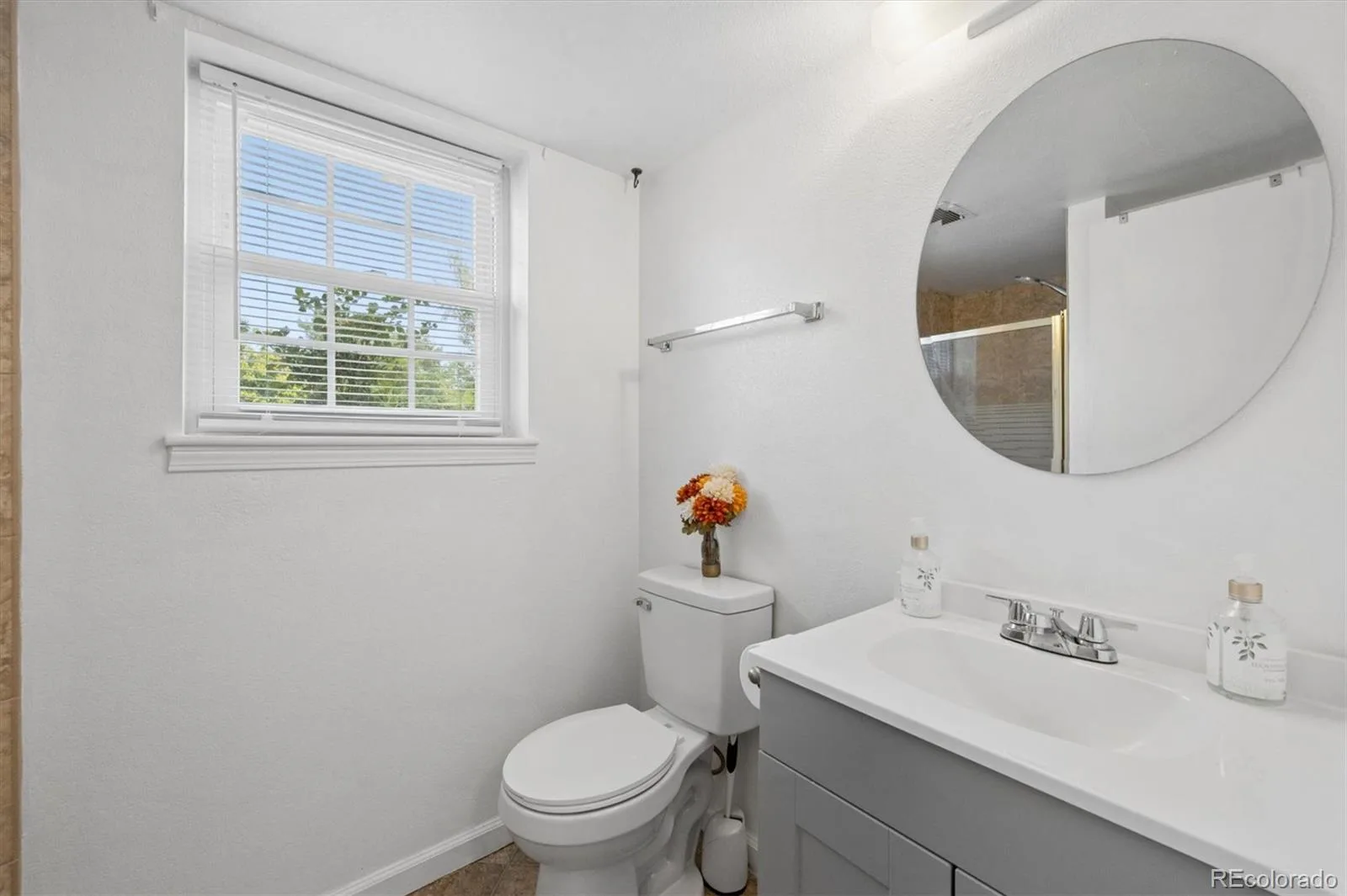 5832 S Netherland Circle Aurora CO 80015 | MLS #REC8752755 08192026181616 1600 16