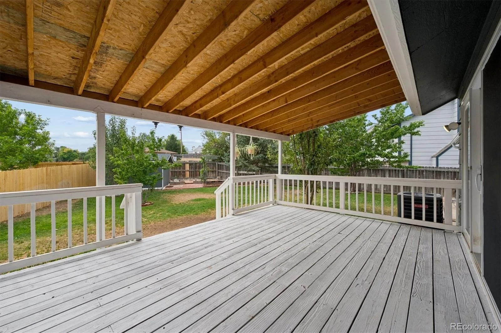 5832 S Netherland Circle Aurora CO 80015 | MLS #REC8752755 08192026181616 1600 21
