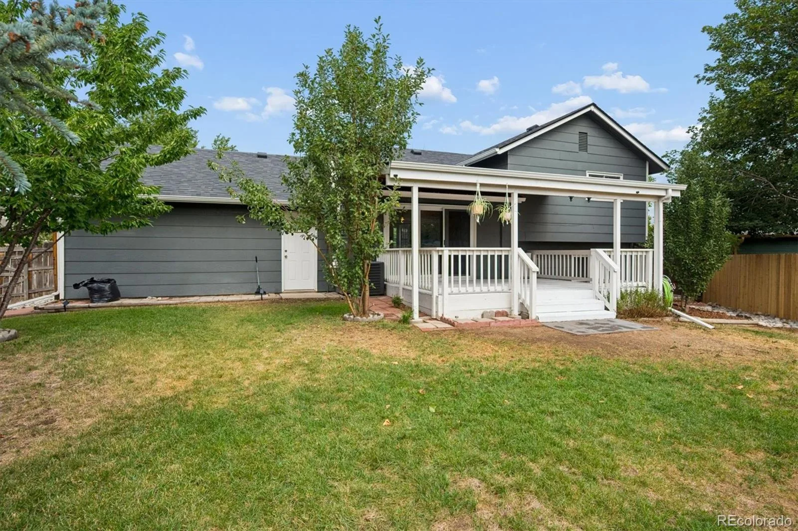 5832 S Netherland Circle Aurora CO 80015 | MLS #REC8752755 08192026181616 1600 26