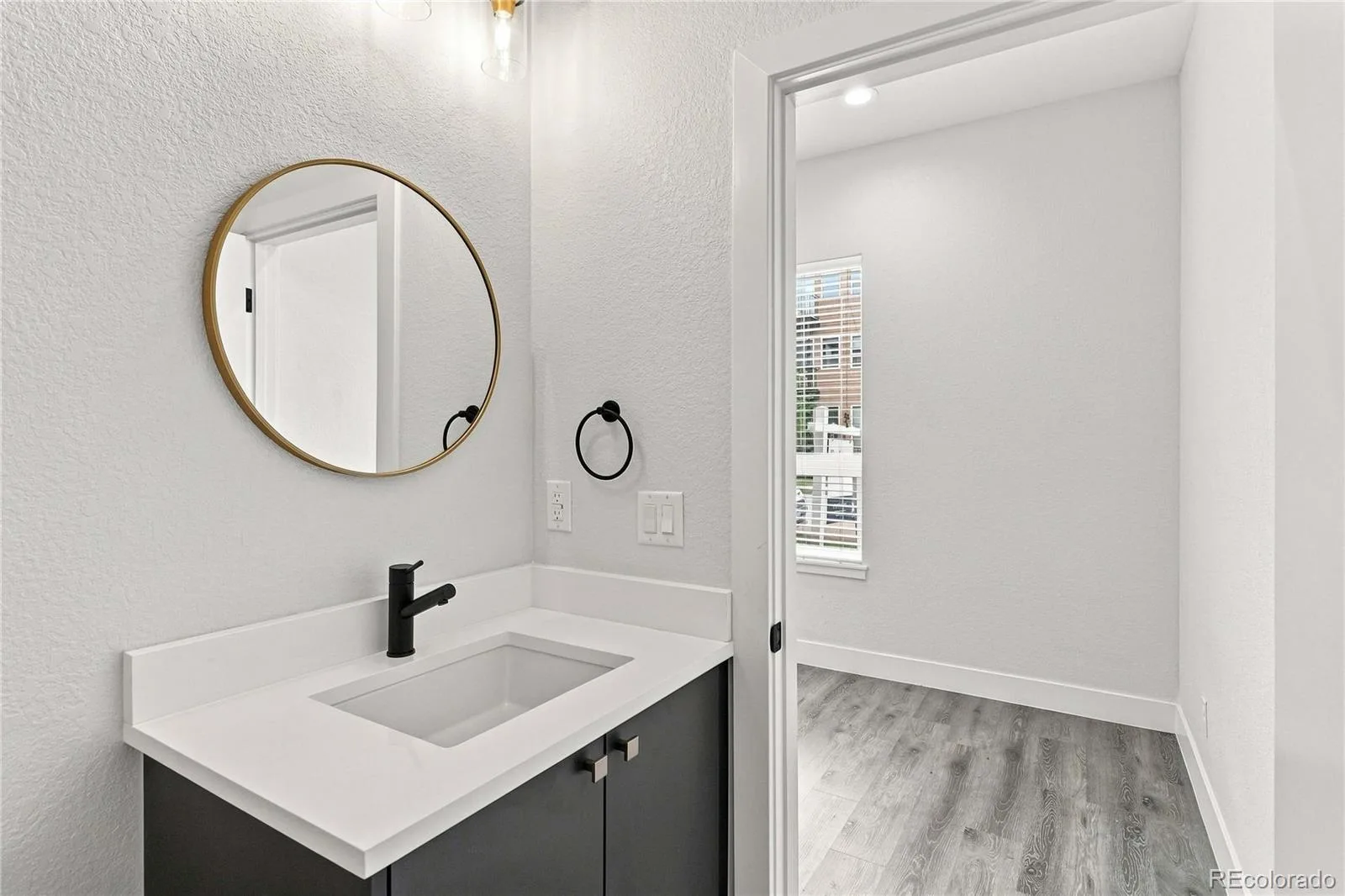 5256 W 16 Avenue Lakewood CO 80214 | MLS #REC8752872 09222026081316 1600 25
